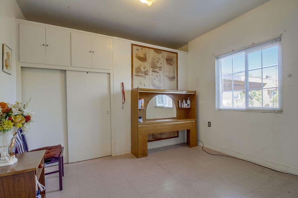 Virtual tour photo 27 of 46 for 2661 Newton Ave
