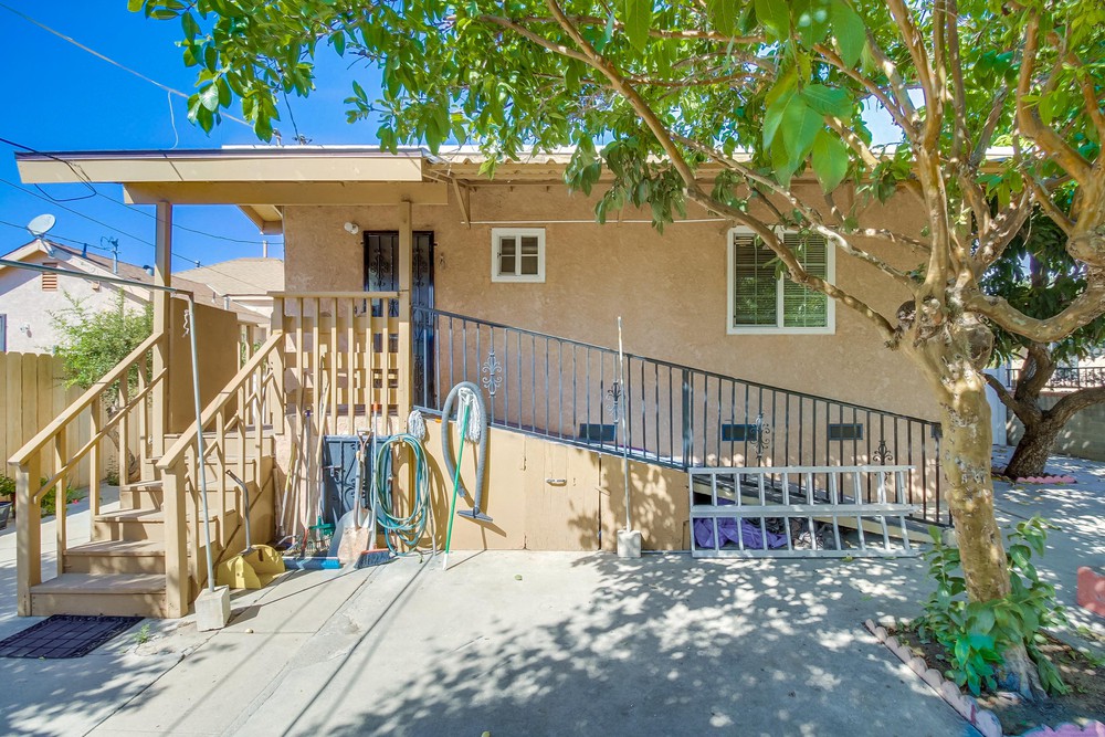 Virtual tour photo 35 of 46 for 2661 Newton Ave