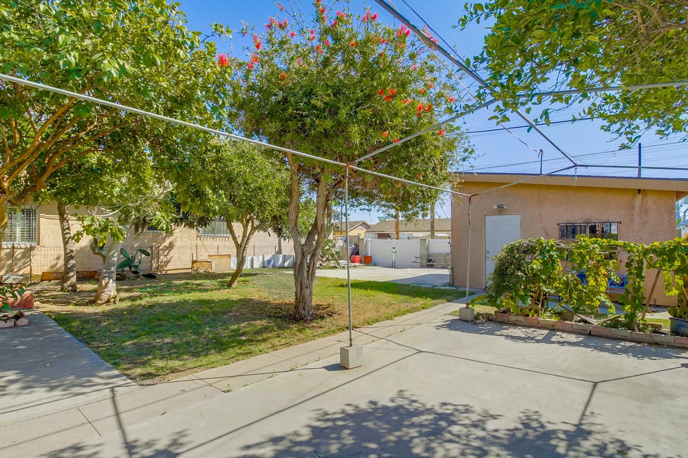 Virtual tour photo 42 of 46 for 2661 Newton Ave