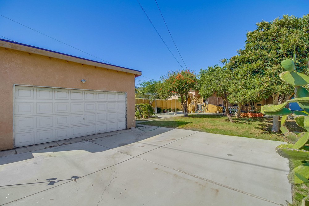 Virtual tour photo 43 of 46 for 2661 Newton Ave