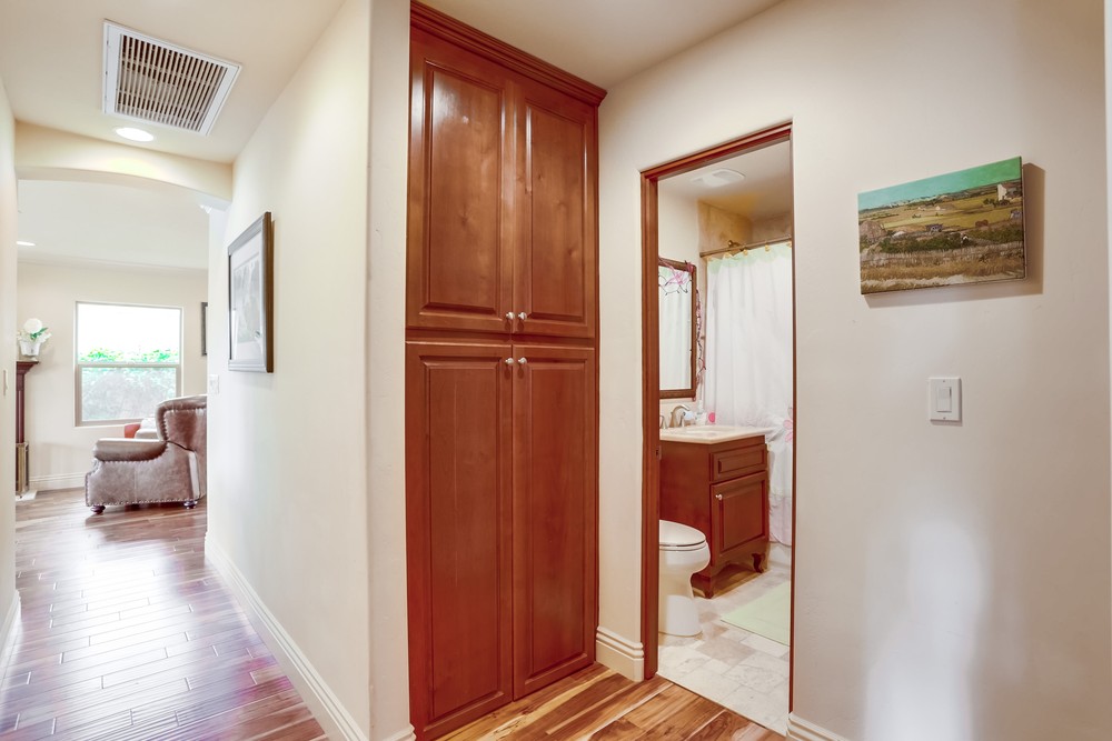 Virtual tour photo 23 of 46 for 2663 Covington Rd
