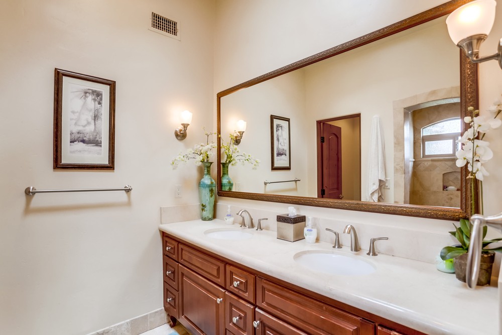 Virtual tour photo 27 of 46 for 2663 Covington Rd