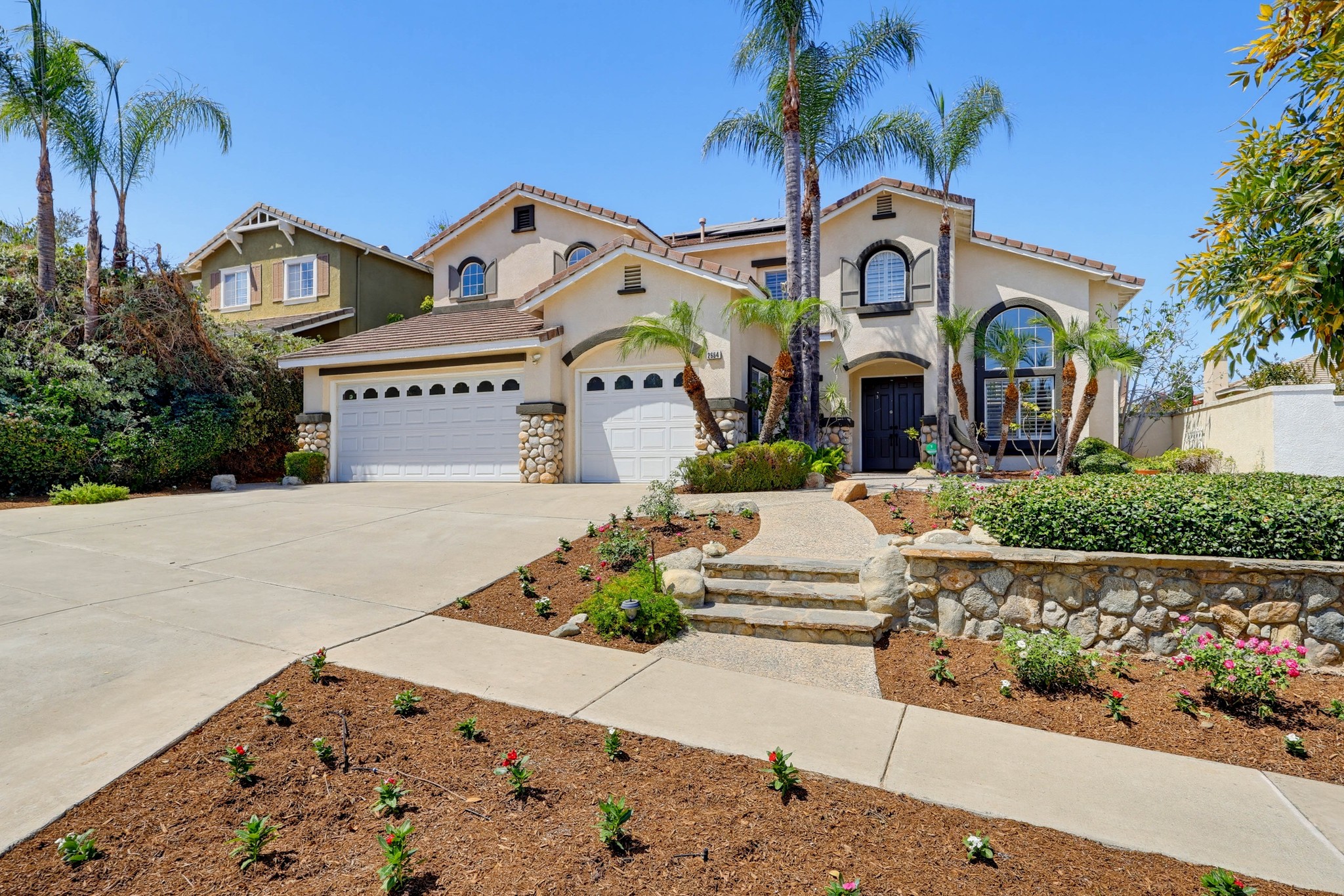 Virtual tour photo 4 of 140 for 2664 Scenic Crest Ln