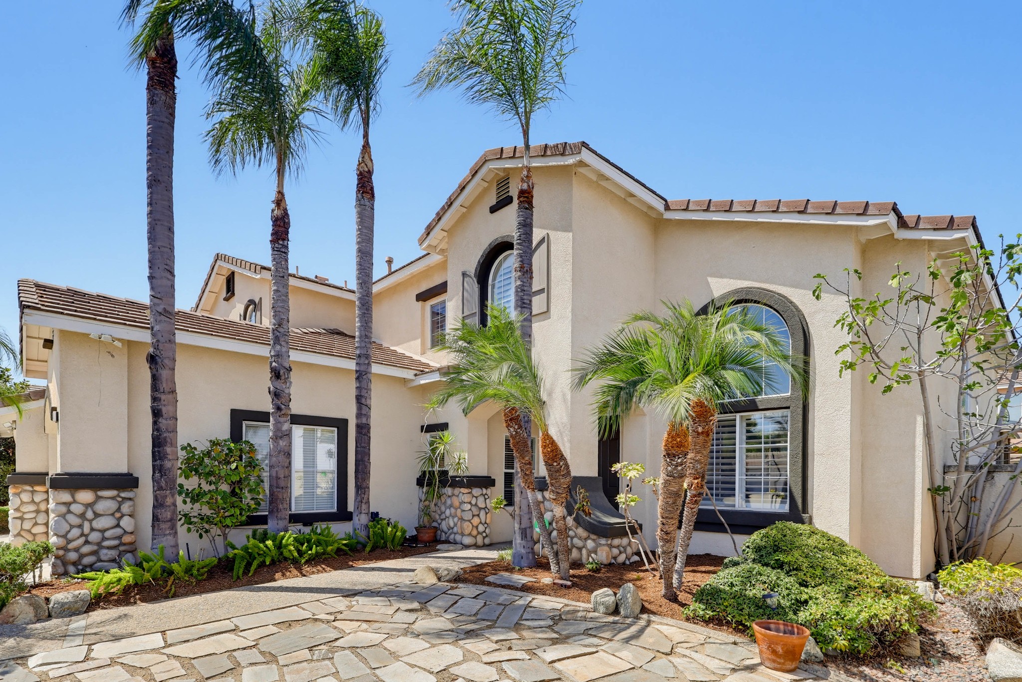 Virtual tour photo 8 of 140 for 2664 Scenic Crest Ln
