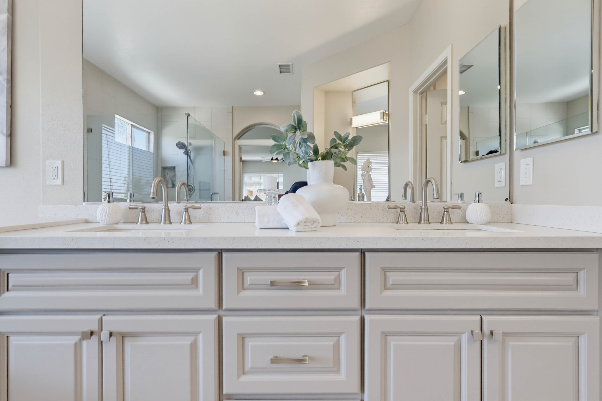 Virtual tour photo 91 of 140 for 2664 Scenic Crest Ln