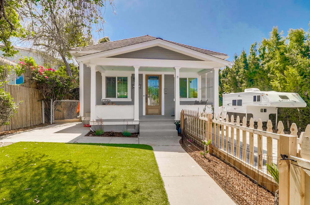 Virtual tour photo 3 of 74 for 2665 C St #69