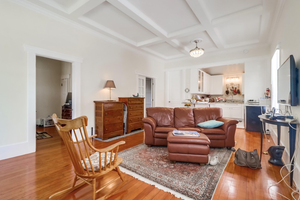 Virtual tour photo 6 of 74 for 2665 C St #69