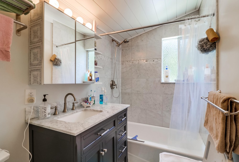 Virtual tour photo 16 of 74 for 2665 C St #69