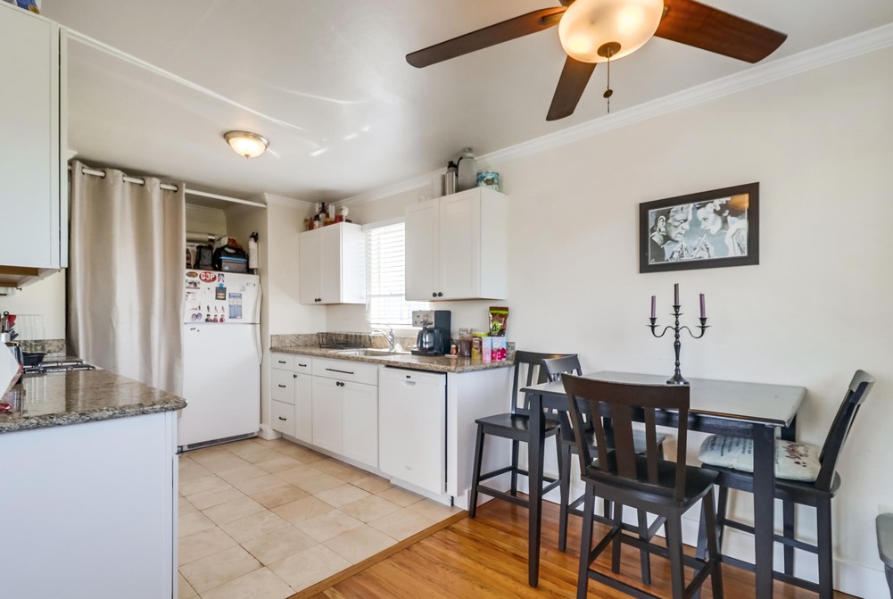 Virtual tour photo 37 of 74 for 2665 C St #69