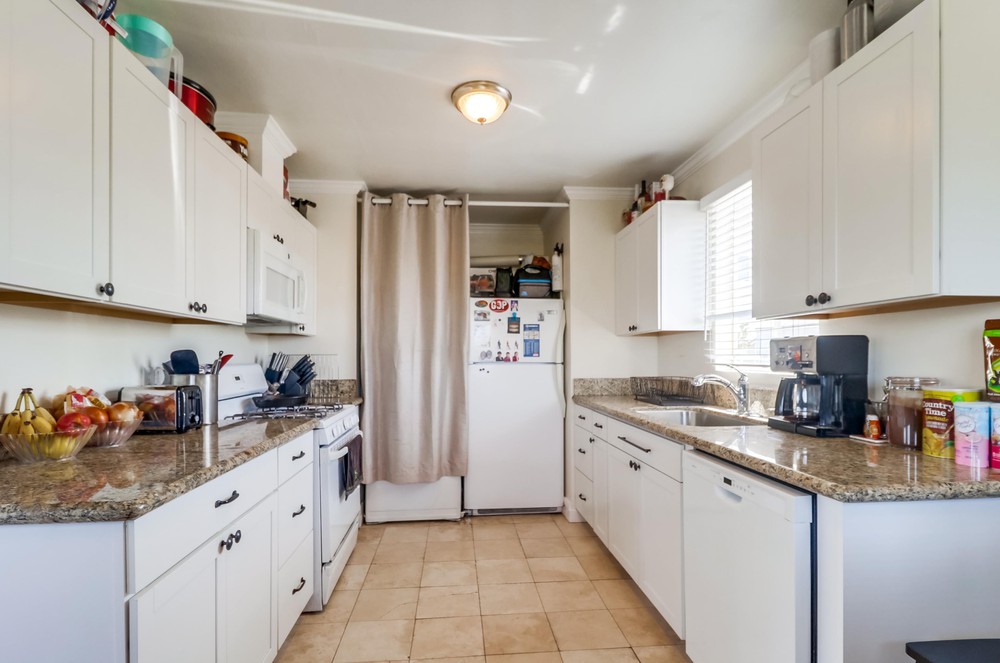 Virtual tour photo 38 of 74 for 2665 C St #69