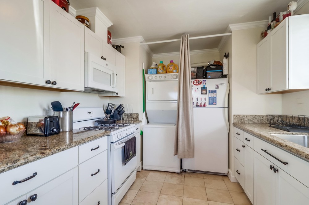 Virtual tour photo 39 of 74 for 2665 C St #69