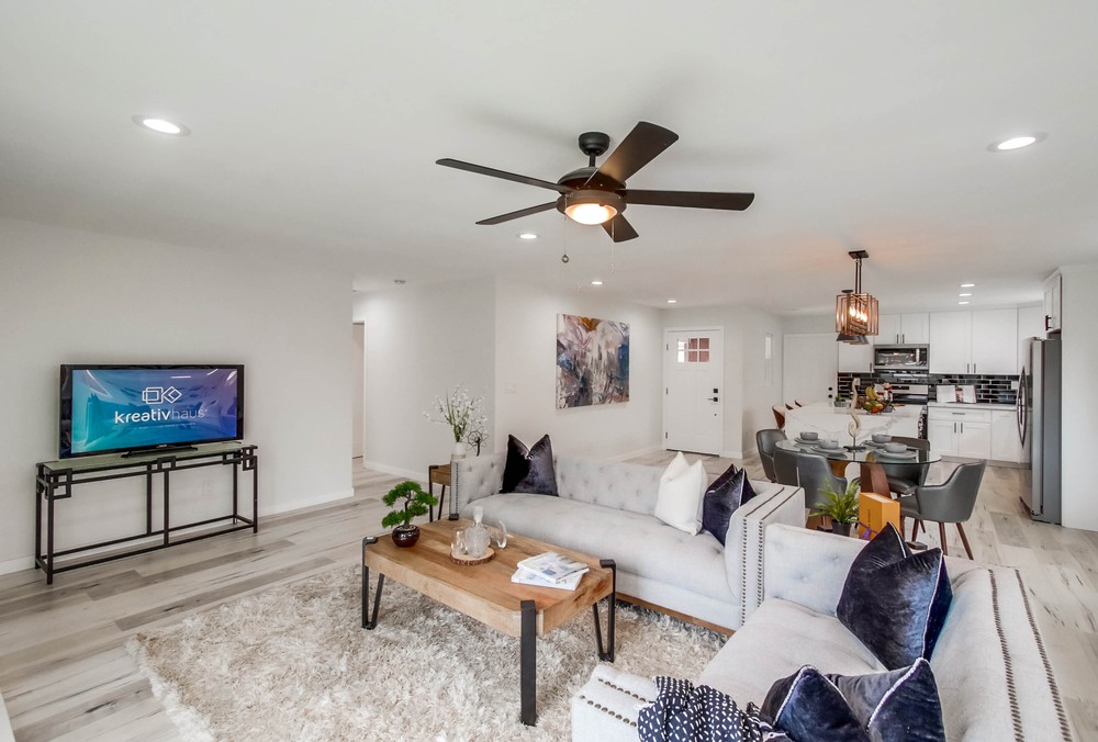 Virtual tour photo 10 of 44 for 2665 Lange Ave