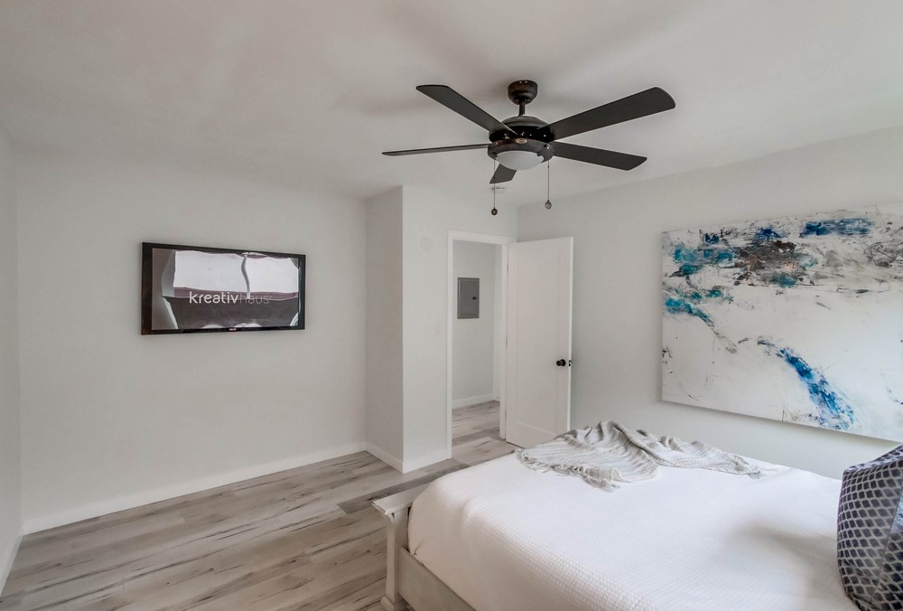 Virtual tour photo 19 of 44 for 2665 Lange Ave