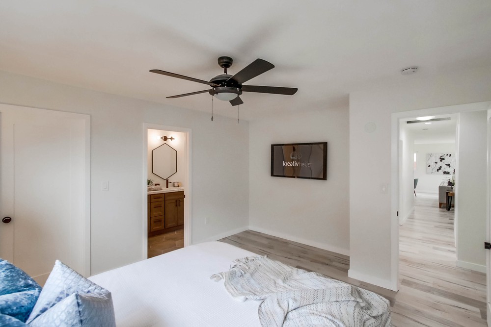 Virtual tour photo 20 of 44 for 2665 Lange Ave