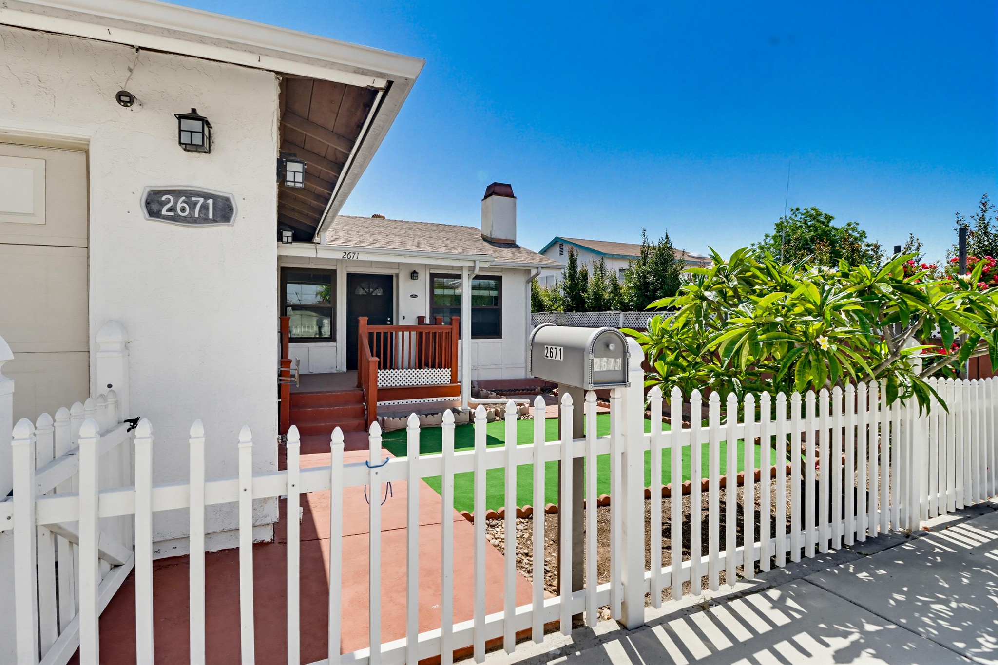 Virtual tour photo 6 of 46 for 2671 Buena Vista Ave