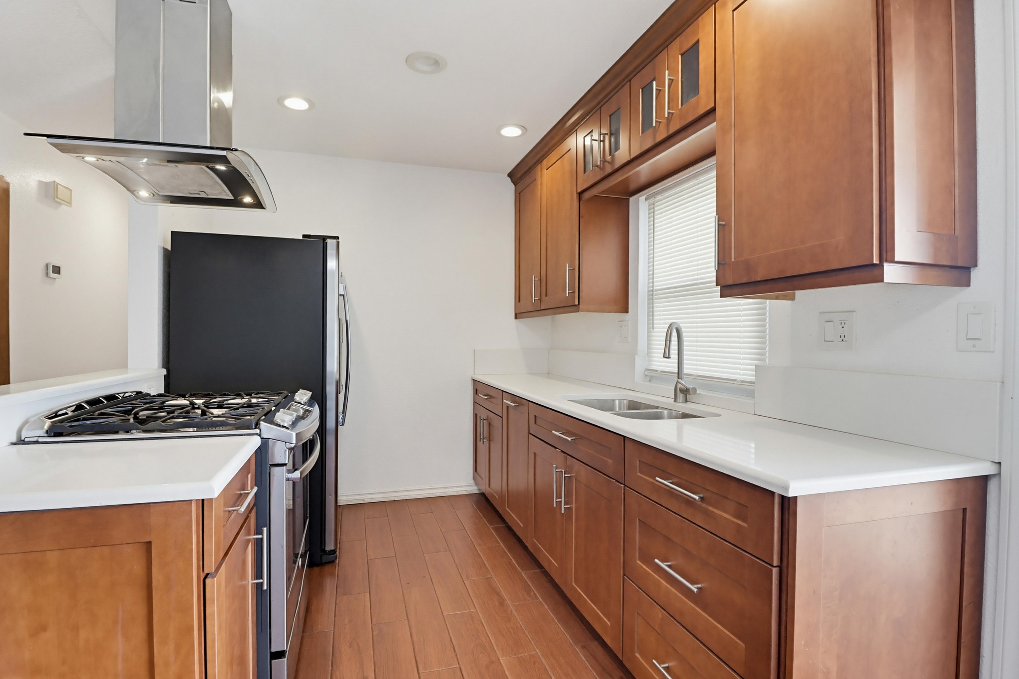 Virtual tour photo 16 of 46 for 2671 Buena Vista Ave