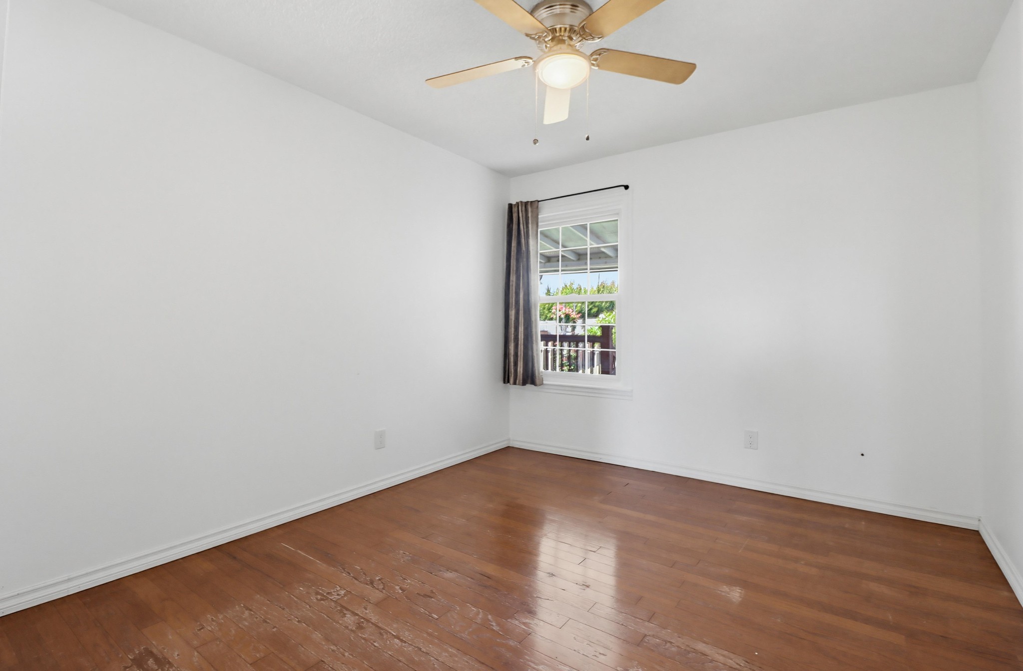 Virtual tour photo 19 of 46 for 2671 Buena Vista Ave