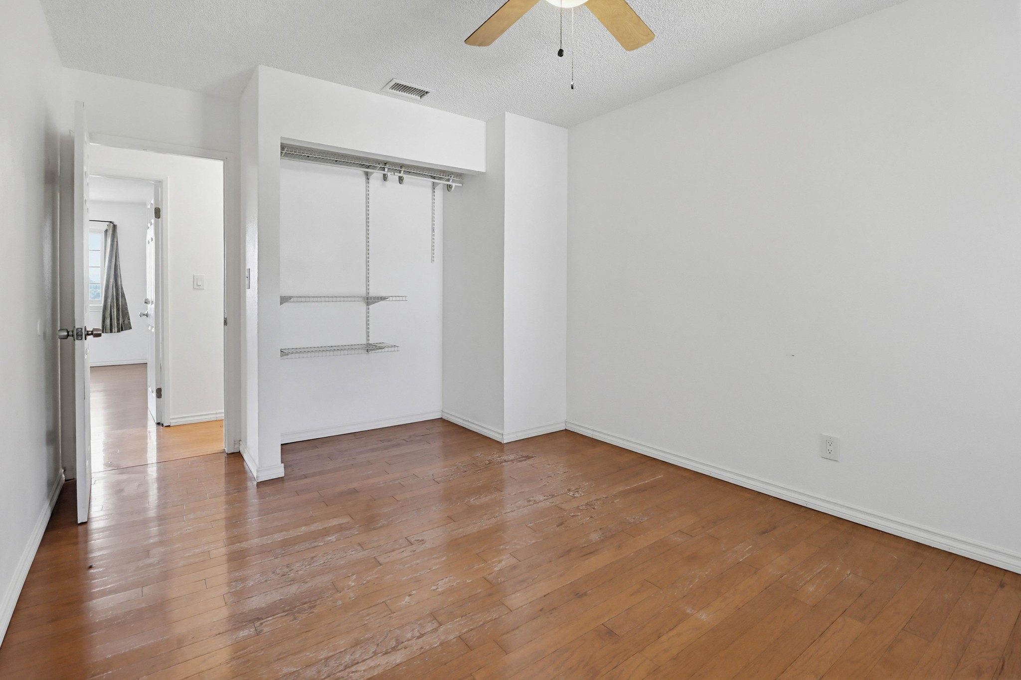 Virtual tour photo 20 of 46 for 2671 Buena Vista Ave