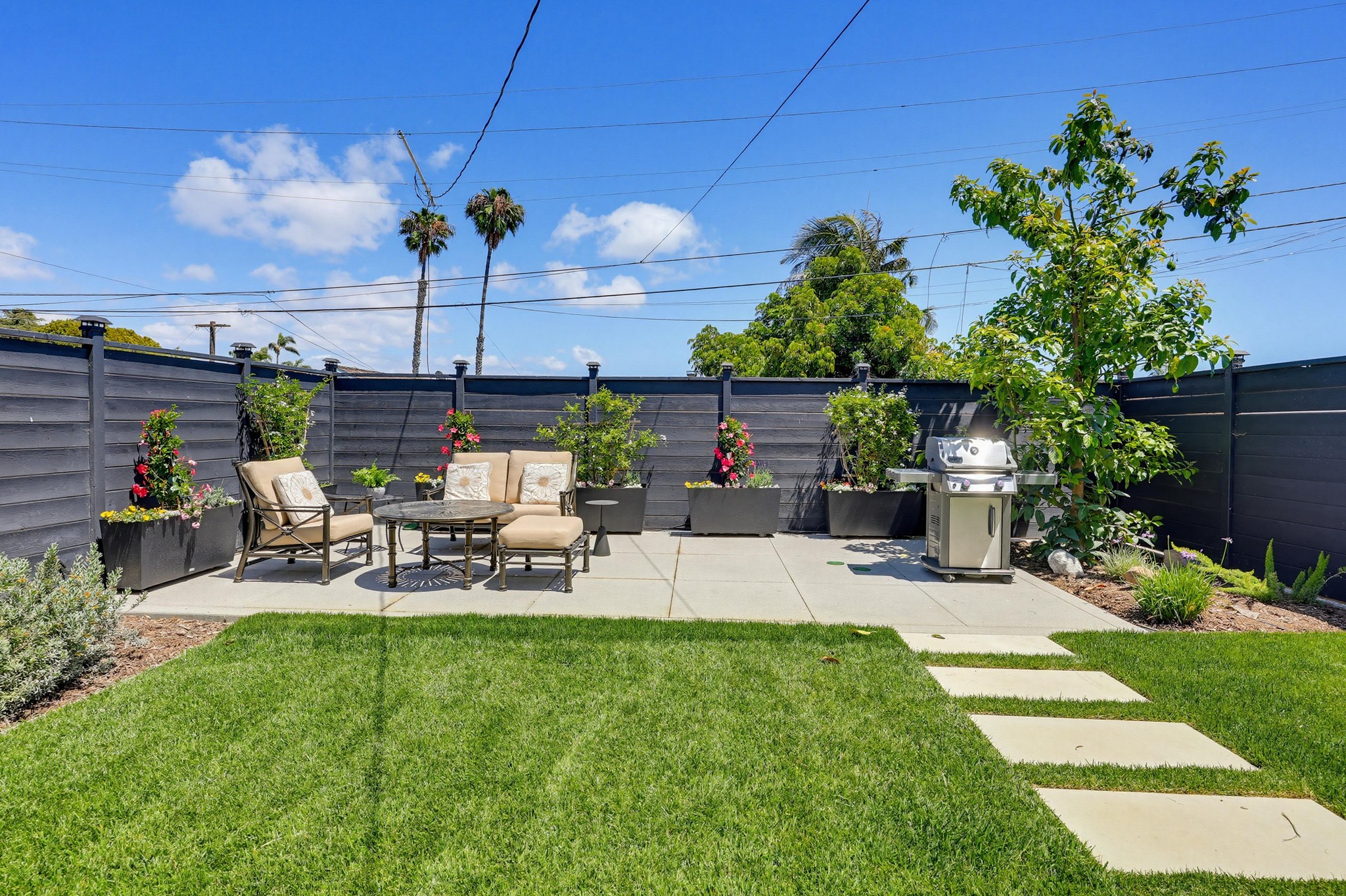 Virtual tour photo 5 of 36 for 2677 Jonquil Dr
