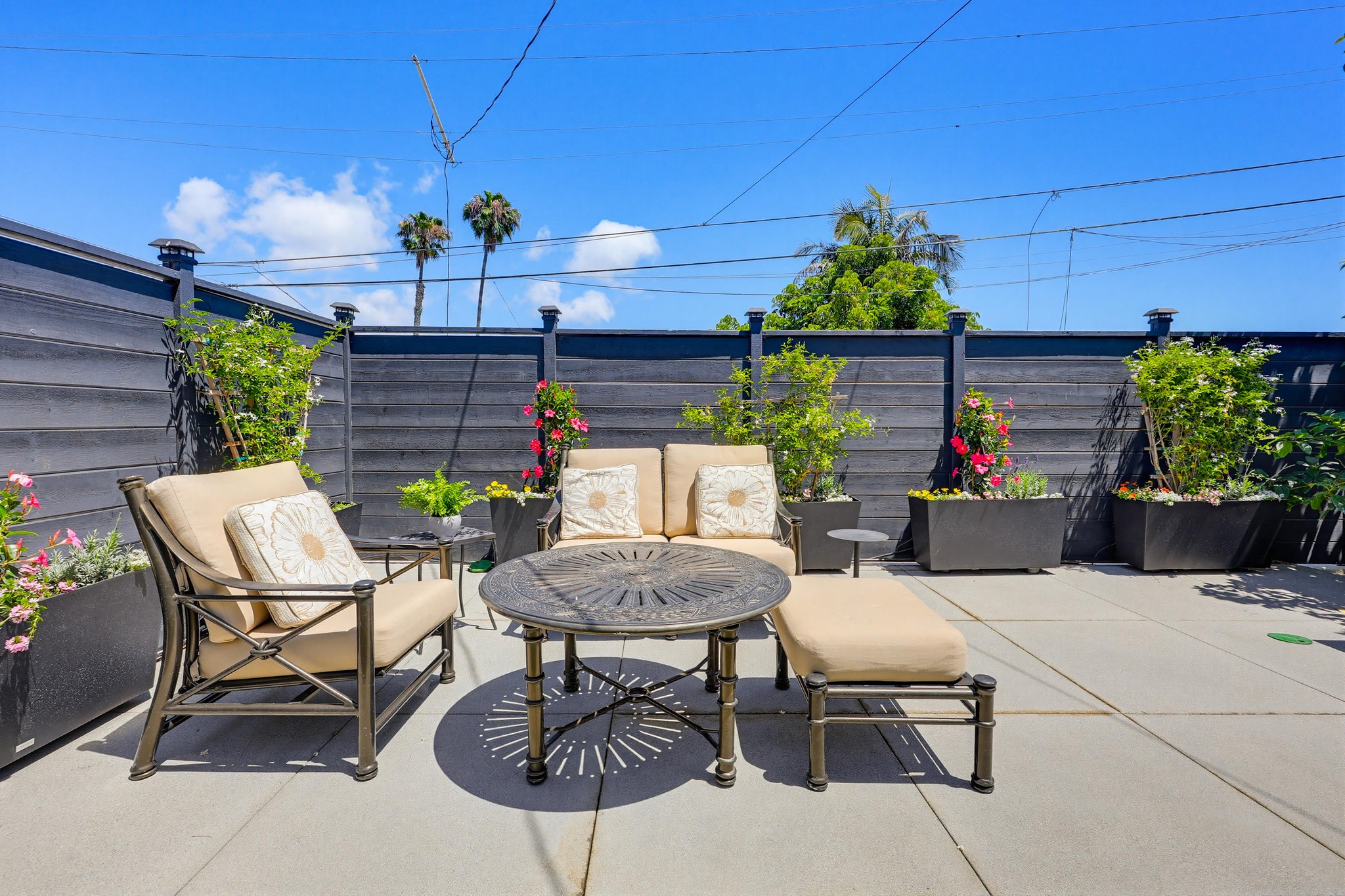 Virtual tour photo 11 of 36 for 2677 Jonquil Dr