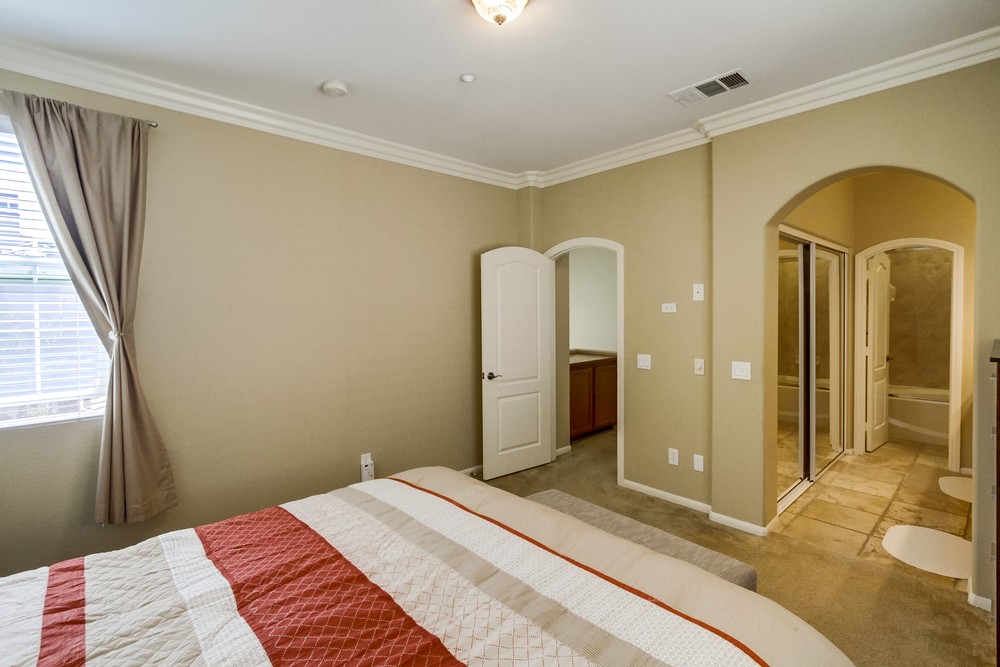 Virtual tour photo 22 of 37 for 2680 Villas Way