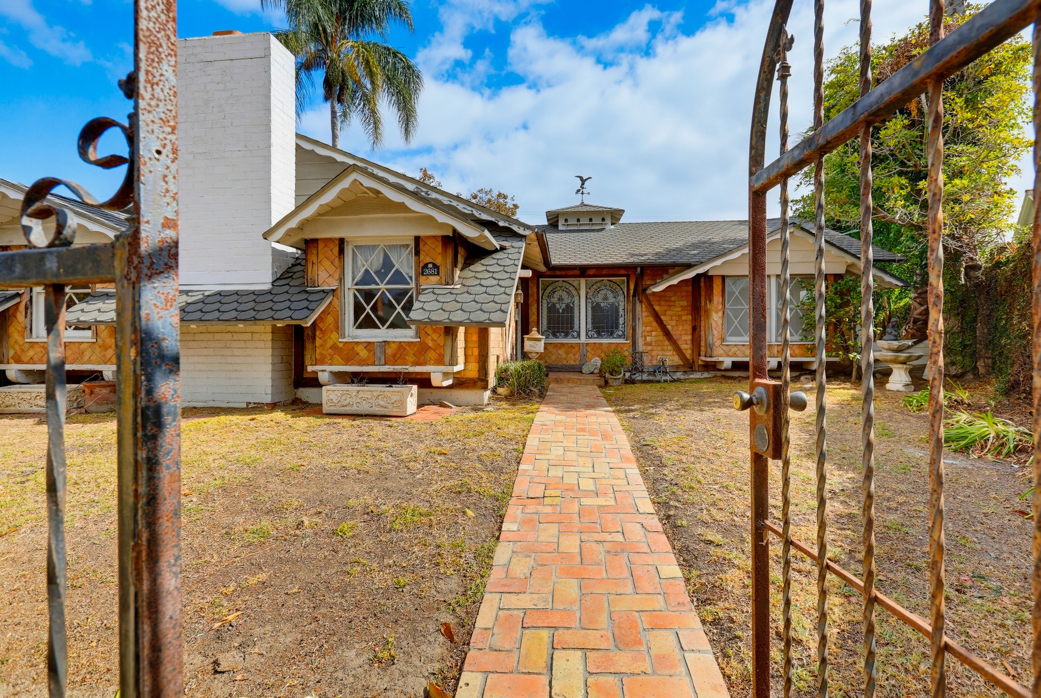 Virtual tour photo 6 of 56 for 2681 Channing Way