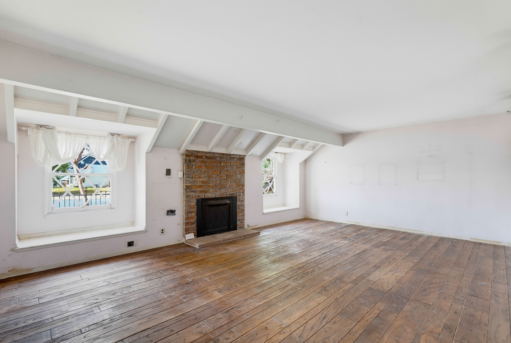 Virtual tour photo 8 of 56 for 2681 Channing Way