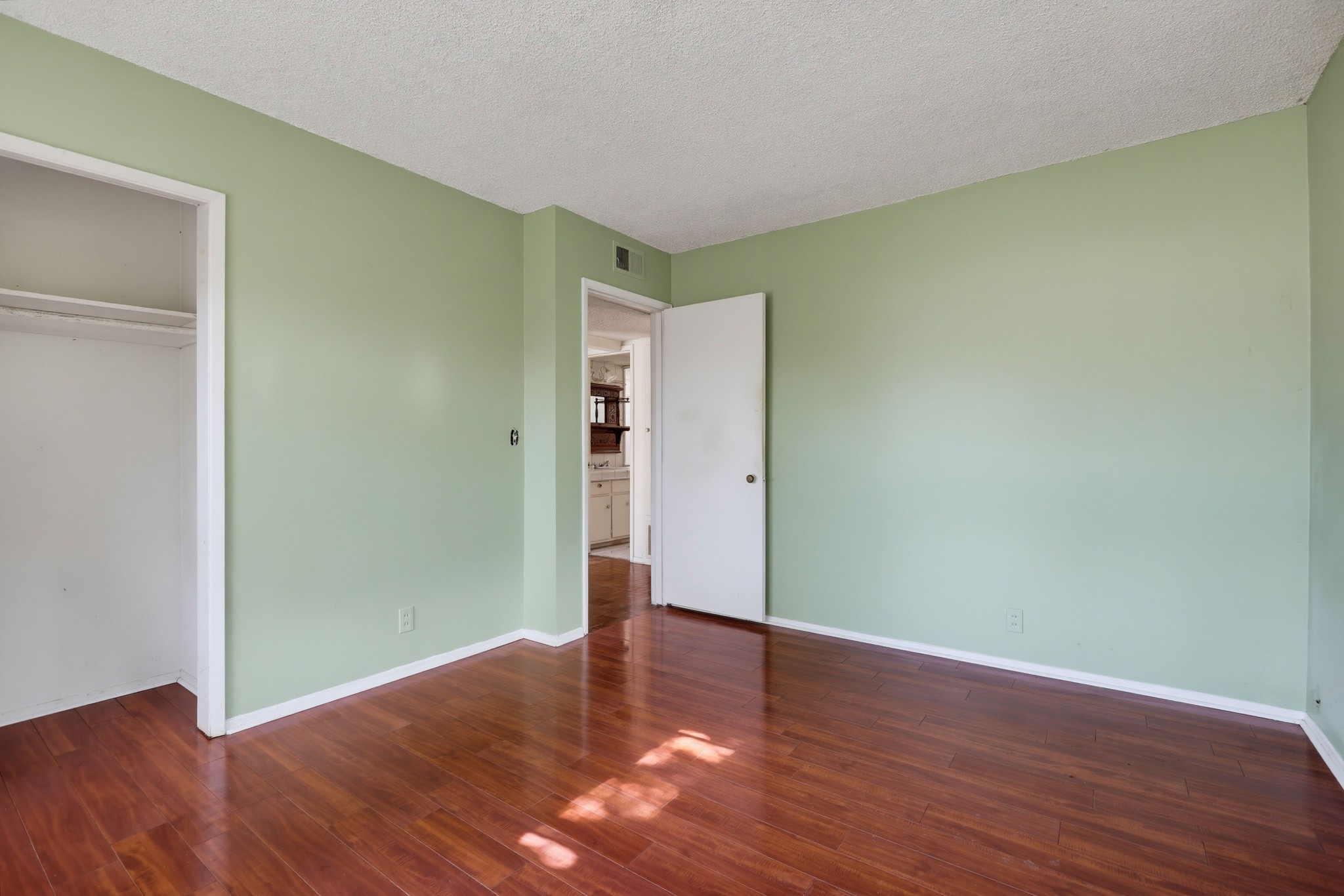 Virtual tour photo 27 of 56 for 2681 Channing Way