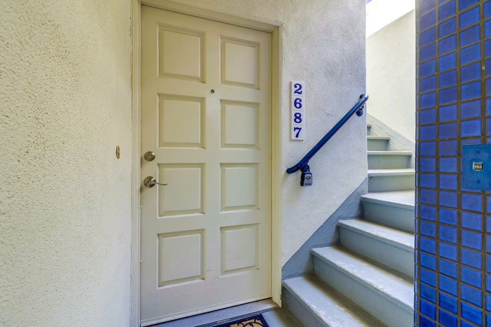 Virtual tour photo 7 of 43 for 2687 Ocean Front Walk