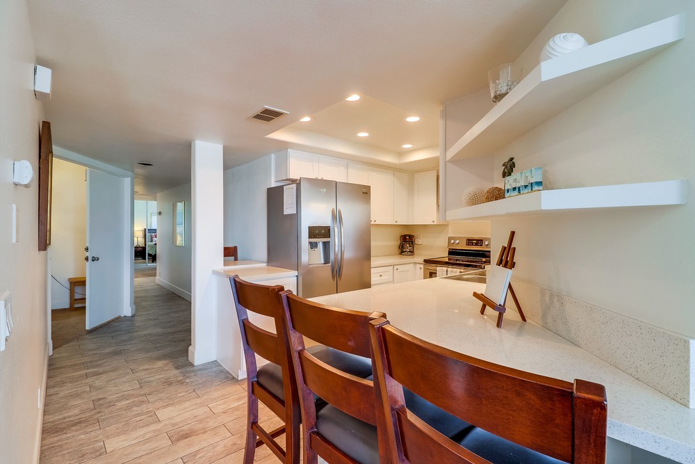 Virtual tour photo 17 of 43 for 2687 Ocean Front Walk