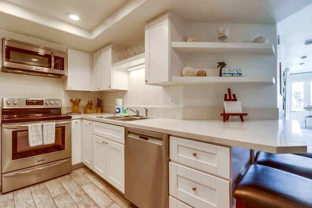 Virtual tour photo 20 of 43 for 2687 Ocean Front Walk