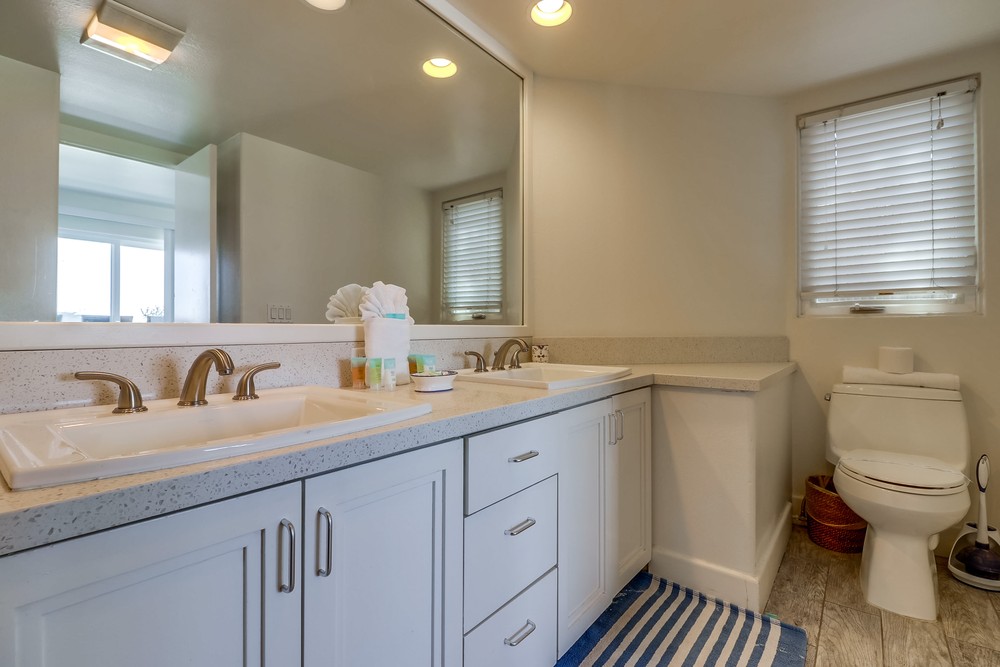 Virtual tour photo 30 of 43 for 2687 Ocean Front Walk