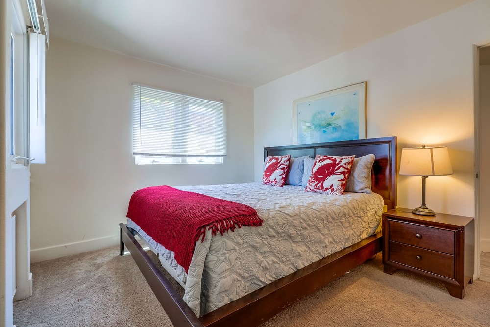 Virtual tour photo 34 of 43 for 2687 Ocean Front Walk