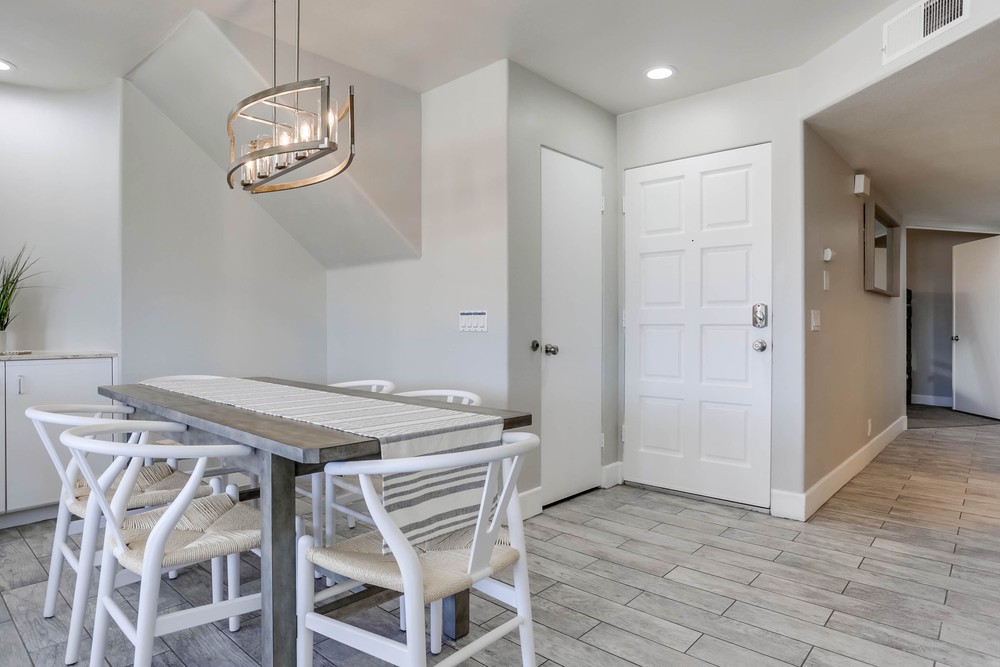Virtual tour photo 10 of 40 for 2687 Ocean Front Walk