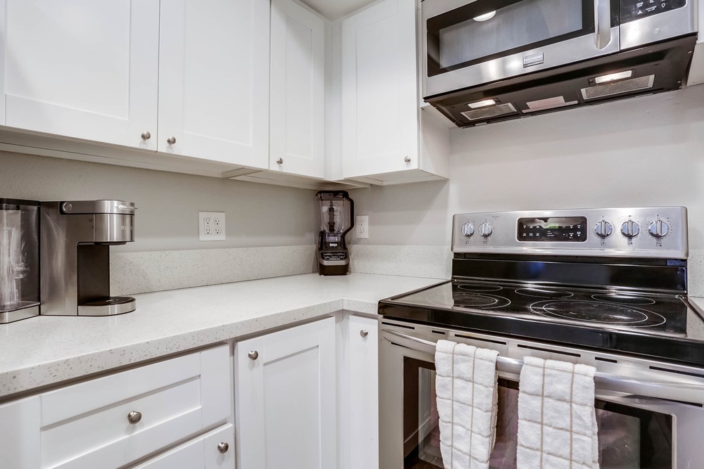 Virtual tour photo 20 of 40 for 2687 Ocean Front Walk