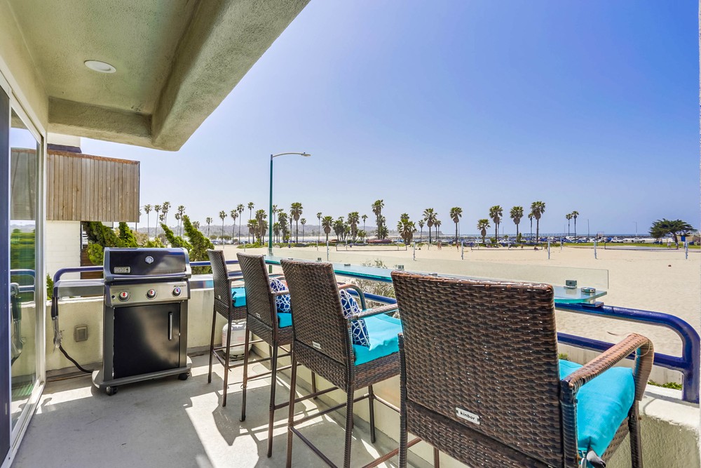 Virtual tour photo 36 of 40 for 2687 Ocean Front Walk