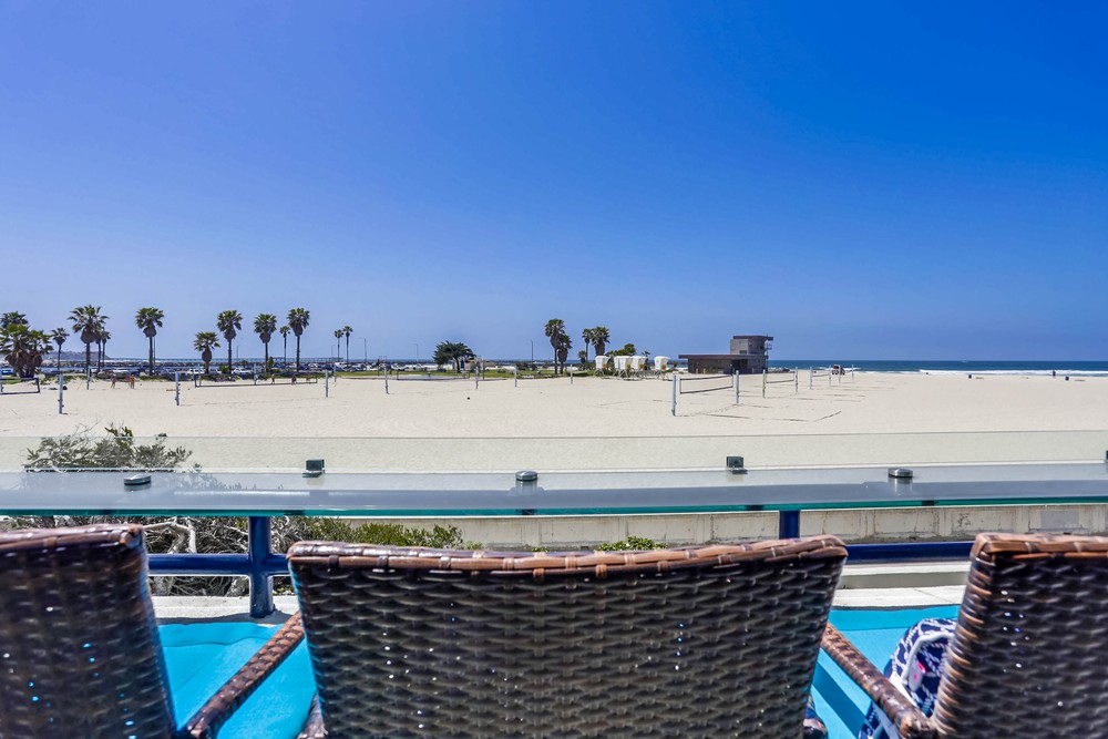 Virtual tour photo 38 of 40 for 2687 Ocean Front Walk