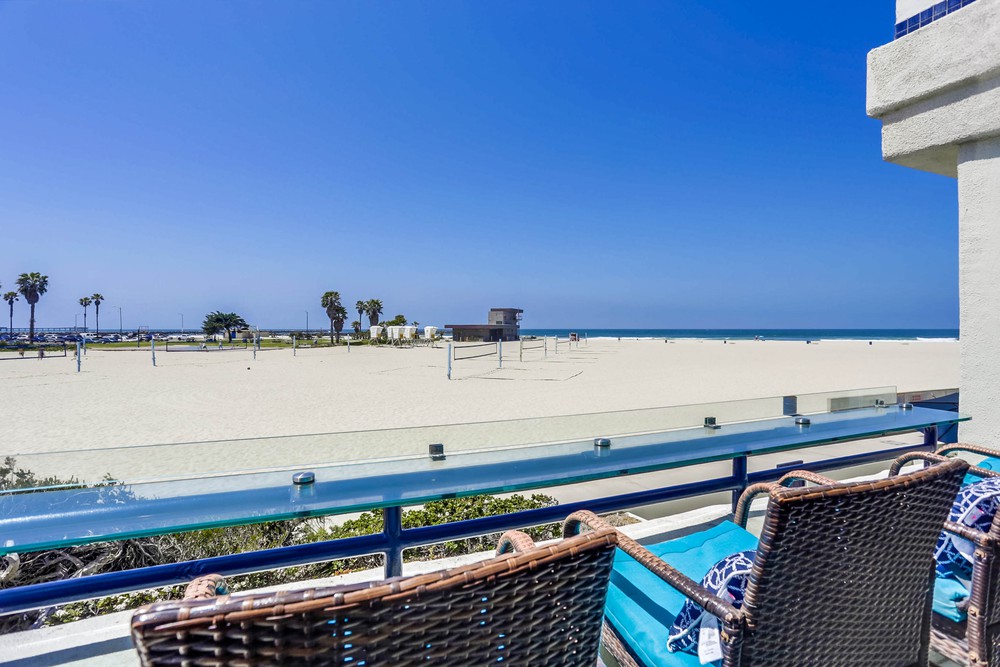 Virtual tour photo 39 of 40 for 2687 Ocean Front Walk