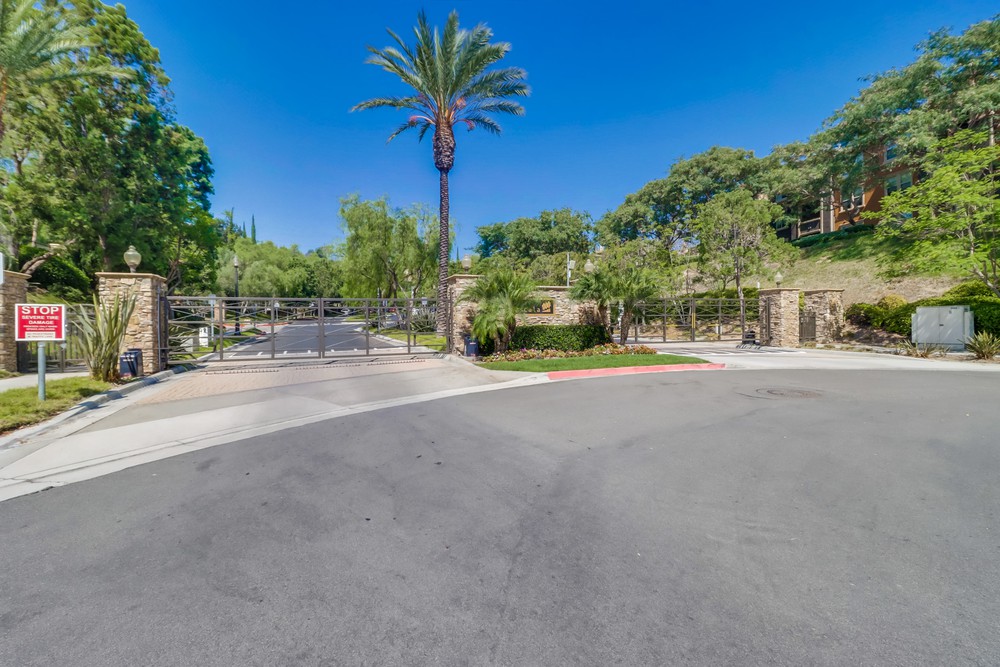 Virtual tour photo 1 of 36 for 2688 Villas Way