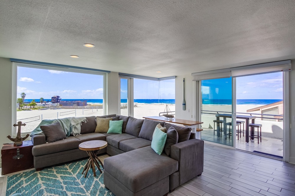Virtual tour photo 9 of 45 for 2695 Ocean Front Walk