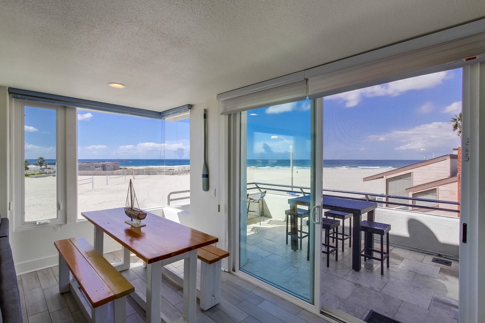 Virtual tour photo 14 of 45 for 2695 Ocean Front Walk