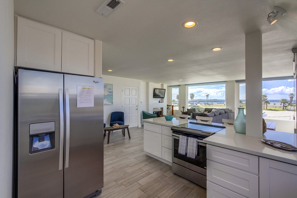 Virtual tour photo 19 of 45 for 2695 Ocean Front Walk
