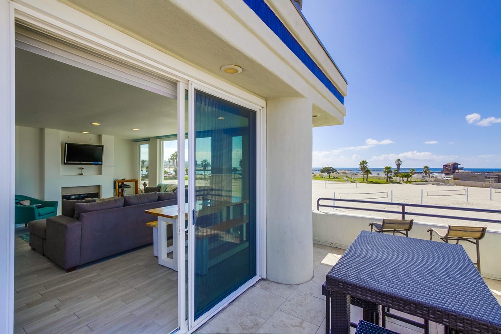 Virtual tour photo 37 of 45 for 2695 Ocean Front Walk