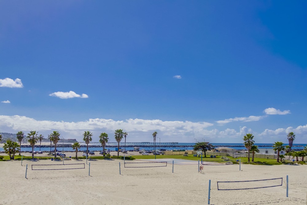 Virtual tour photo 40 of 45 for 2695 Ocean Front Walk