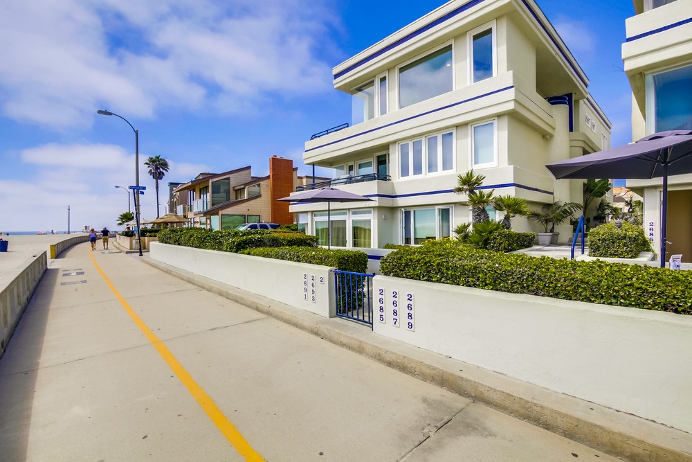 Virtual tour photo 4 of 54 for 2695 Ocean Front Walk
