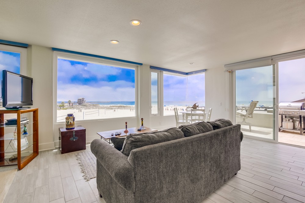 Virtual tour photo 8 of 54 for 2695 Ocean Front Walk
