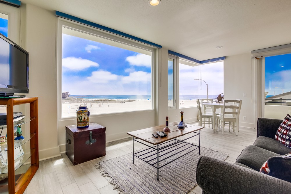 Virtual tour photo 12 of 54 for 2695 Ocean Front Walk