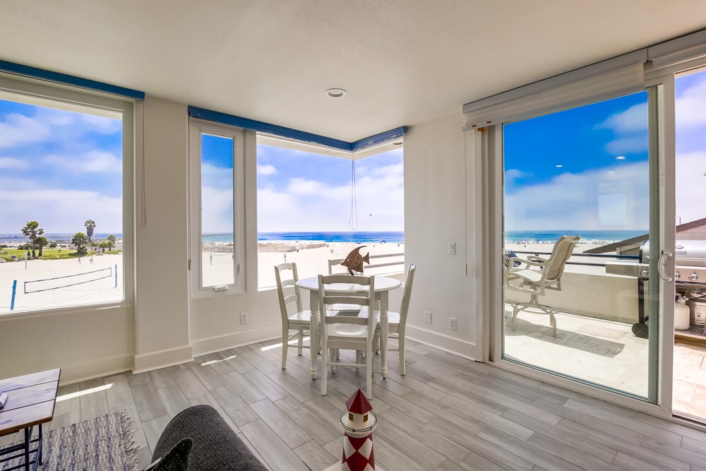 Virtual tour photo 14 of 54 for 2695 Ocean Front Walk