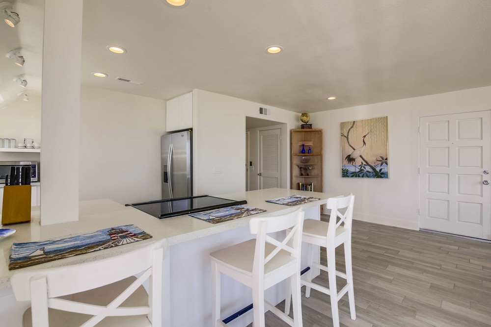 Virtual tour photo 18 of 54 for 2695 Ocean Front Walk