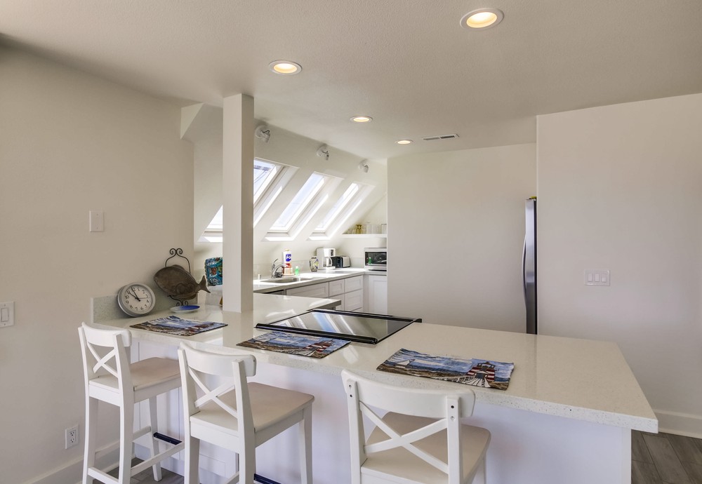 Virtual tour photo 19 of 54 for 2695 Ocean Front Walk